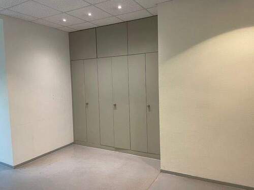 Einbauschränke - Büro mit 109,30 m&sup2; in Mönchengladbach / Odenkirchen-Mitte zur Miete
