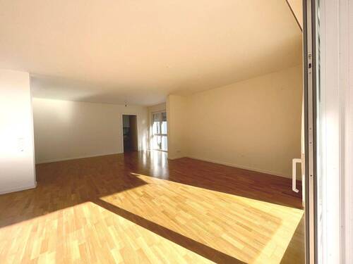 Wohn-+ Esszimmer - 