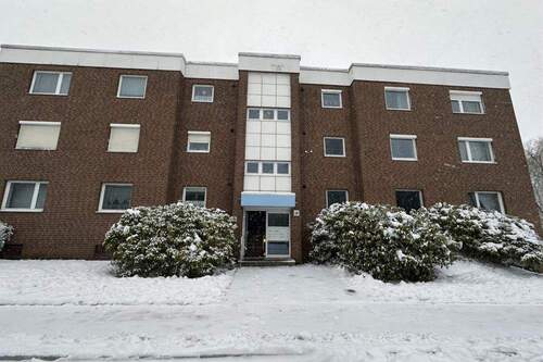 Außenansicht - Attraktive 4-ZKB-Wohnung mit Balkon, EBK & Teilmöblierung Frei ab sofort!