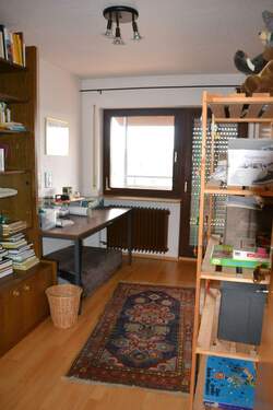 Ihr 2. Kinderzimmer mit Balkon zum sonnigen Süden - 