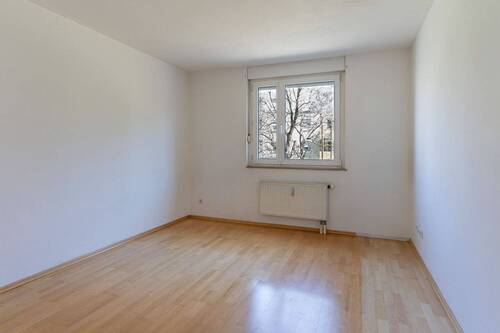 Zimmer 2 - 