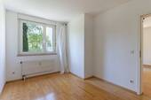 Zimmer 4 - 5 Zimmer Etagenwohnung in München