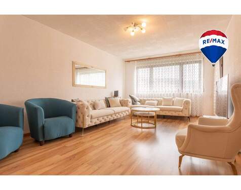 Wohnzimmer - 3,5-Zimmer Wohnung in zentraler Lage - frei ab 01.02.2026 in Lauchringen