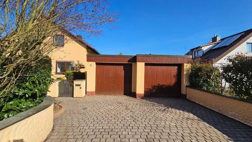 Bild 1 - ?? Freistehendes EFH Pyrbaum 