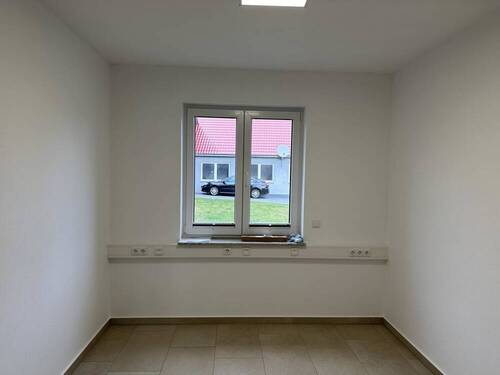 Büro 1 im Erdgeschoss - 5 Zimmer Büro in Röbel/Müritz