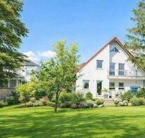 ca. 1.250 m² Traum-Grundstück und viel Freiraum für Familien - modernes A+ Haus - Wiesbaden Nordenstadt