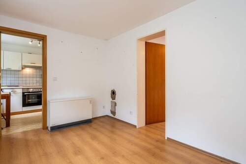 18318 Wohnbereich - Mehrfamilienhaus, Wohnhaus mit 77,00 m² in Wallscheid zum Kaufen