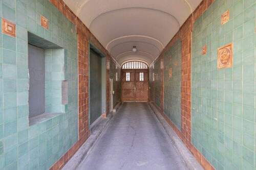 Zufahrt zu den Stellplätzen - 