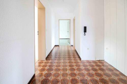 04 Flur OG - Mehrfamilienhaus, Wohnhaus mit 200,20 m&sup2; in Salzkotten zum Kaufen