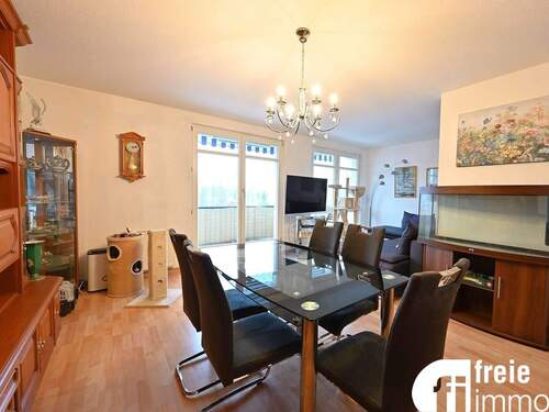 Wohnzimmer - 3 Zimmer Etagenwohnung in Dresden