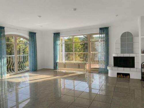 Wohnzimmer - 6 Zimmer Einfamilienhaus zur Miete in Höringen