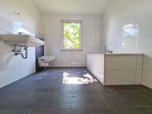 Bad - Etagenwohnung mit 55,30 m&sup2; in Dessau-Roßlau zur Miete