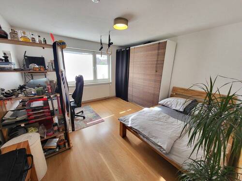 Zimmer 2 - 
