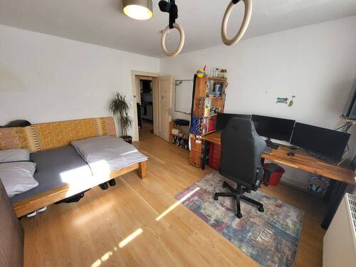Zimmer 2 - 