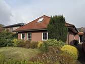 Titelbild - Großzügiger Bungalow mit Garage in Varel-Obenstrohe
