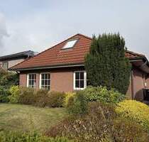Großzügiger Bungalow mit Garage in Varel-Obenstrohe - Varel / Obenstrohe
