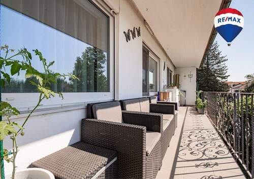 Balkon - Gepflegte 4,5-Zimmer Wohnung mit Balkon in Lottstetten