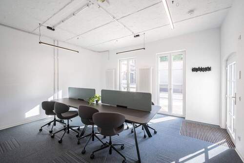 Schreibtischarbeitsplätze / Coworking - 