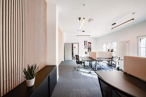 Schreibtischarbeitsplätze / Coworking - 