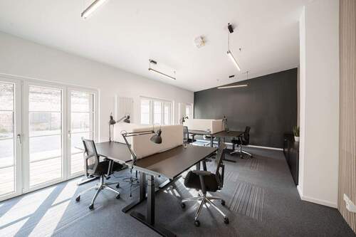 Schreibtischarbeitsplätze / Coworking - 