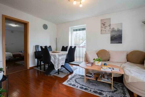 DSC06688 - Vermietete Wohnung im 1.OG - in unmittelbarer Bahnhofsnähe