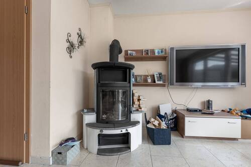 Kamin im Wohnzimmer - 4 Zimmer Doppelhaushälfte in Kerpen