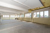 Halle vorne - 