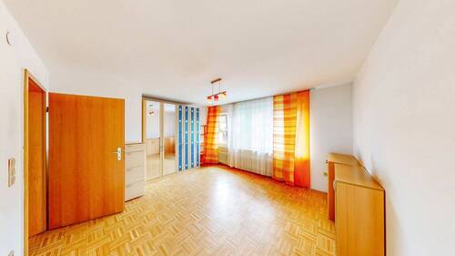 Schlafzimmer 4 - 1.OG - 