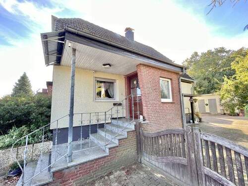 Haus Seite rechts - 5 Zimmer Doppelhaushälfte zum Kaufen in Krummesse