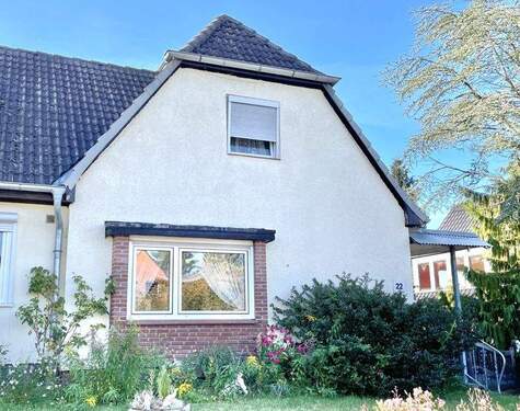 Haus von vorn groß - 