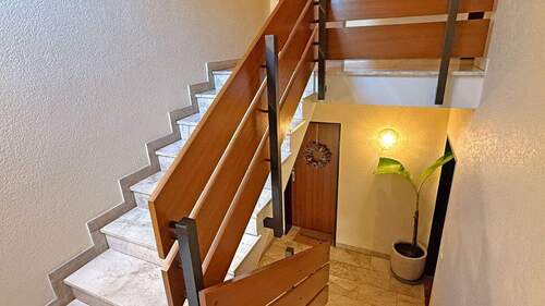 Treppenhaus - Etagenwohnung mit 55,40 m² in Krefeld zum Kaufen