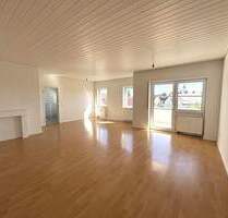 Großzügige 3,5-Zimmerwohnung mit Balkon in Dettingen