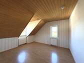 Kinderzimmer/ Büro - 