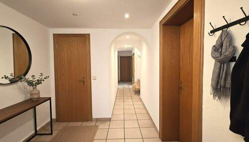 Diele - 4 Zimmer Etagenwohnung zum Kaufen in Oberstaufen / Weißach