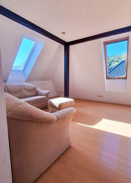 Wohnzimmer - 2 Zimmer Etagenwohnung in Probstzella