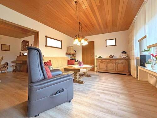 Wohnzimmer - 4 Zimmer Einfamilienhaus in Schüttorf