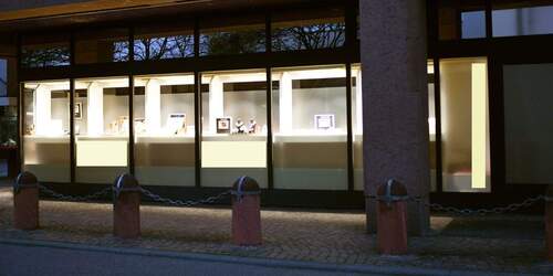 Ansicht bei Nacht - Hochwertiges Ladengeschäft in Bestlage