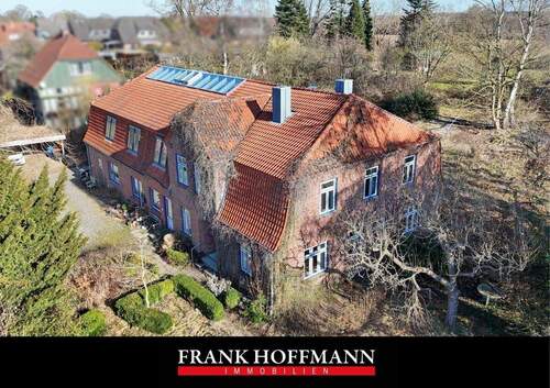 V10910 TITELBILD - Großzügiges Bauernhaus mit vermieteter Einliegerwohnung in Ricklingen