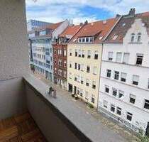 3 ZKB mit einem Balkon und einer Loggia im Einzeldenkmal mit Aufzug und Wärme-Wasser-Direktversorgung, Arndtstr. 1, 66121 Saarbrücken