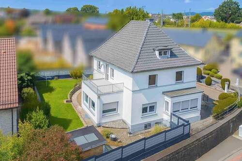 Garten - 7 Zimmer Einfamilienhaus zum Kaufen in Löhne