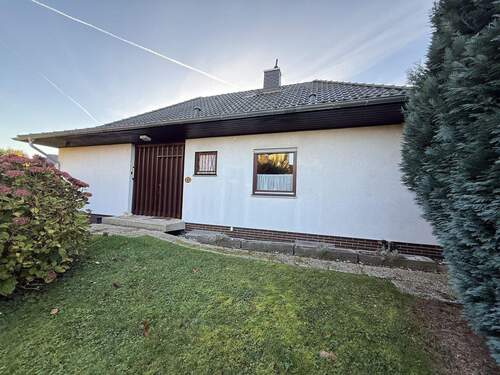 Aussenansicht vorn - 6 Zimmer Einfamilienhaus zum Kaufen in Kassel