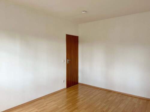 Schlafzimmer Ansicht 2 - 