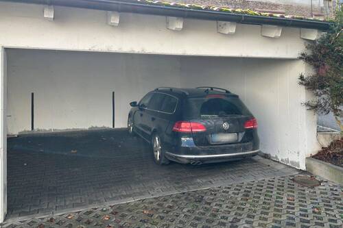 überdachter Stellplatz - 