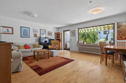 Wohnzimmer - 6 Zimmer Reihenmittelhaus zum Kaufen in Stutensee / Spöck