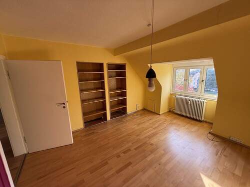 Wohnzimmer/ Esszimmer - 