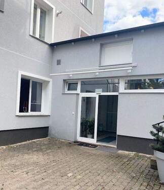 Außenansicht - 2 Zimmer Büro zur Miete in München