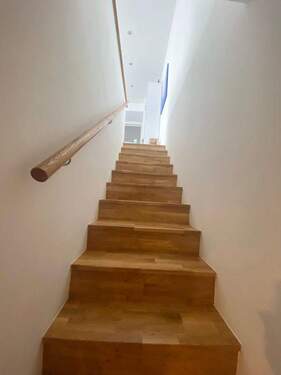 Treppe ins UG - 