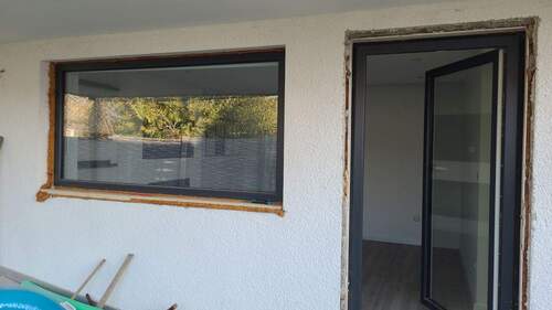 Fensterbereich Schlafzimmer nicht verkleidet - 