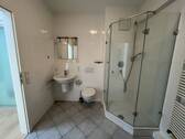 Badezimmer 1 weiteres Bild - 