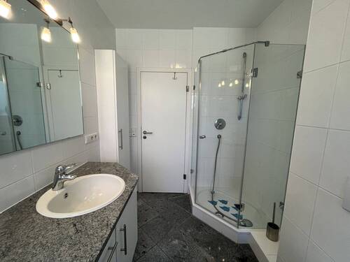 Badezimmer 2 weiteres Bild - 